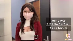 女教師が男生徒を誘惑 超エロい股割れ黒ストッキング姿で何度も激しく突かれ、たっぷり中出し