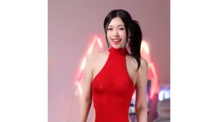 紅旗袍黒絲大長腿 母狗自慰で欲情