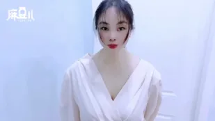迷薬の力で巨乳丸出し
