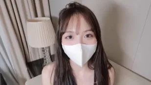 合宿ルームメイトに誘われてハメ撮りAVデビュー 小さな芋娘