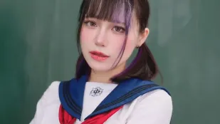 M系ドМ学妹が先輩にバレてネットで肉便器デビューした初日