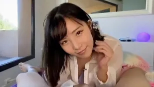 朝彼氏がまだ起きないうちに大肉棒を欲しがり激しいセックス  
