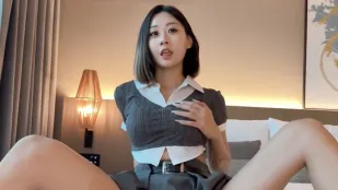 淫乱女学生Jennyの不倫セックスゲーム
