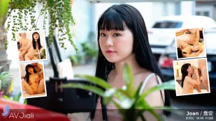 放蕩ストリーマー・ジョアンがカメラの前でファンと淫乱乱交