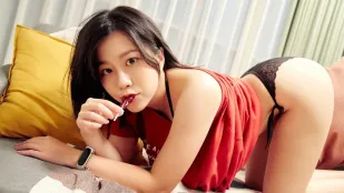 SWIC-0001 色気たっぷり彼女・九安がソファで魅せるアイス＆ファイア口交奉仕