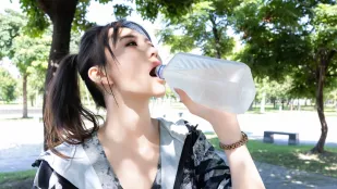 長腿痴女Mioのエロい救済～ジョギング事故で出会った美脚痴女～